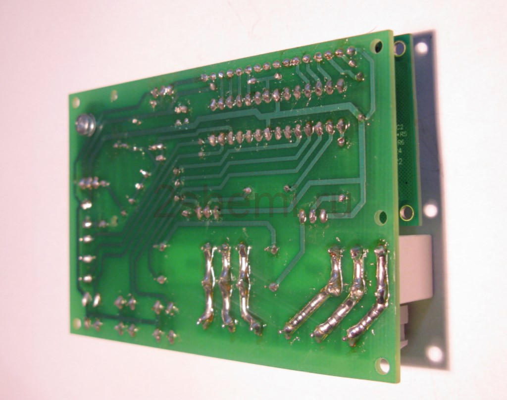 Двухканальный цифровой термостат: схема на контроллере Atmega8