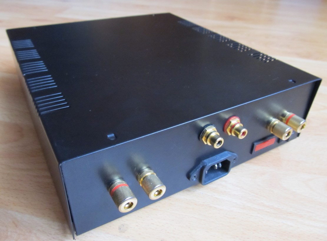 Чисто транзисторный УМЗЧ 2х 100W: схема, плата, корпус