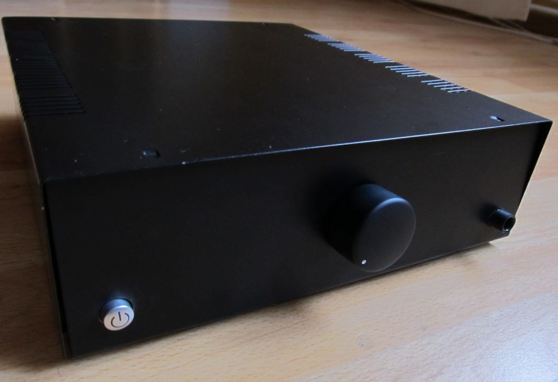 Чисто транзисторный УМЗЧ 2х 100W: схема, плата, корпус