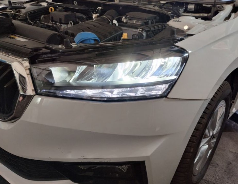 Разборка светодиодной фары головного света авто